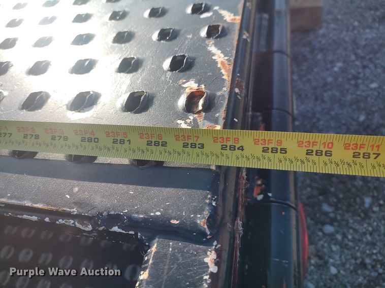 image for item MM9800 Xtreme Manufacturing  hydratail flatbed