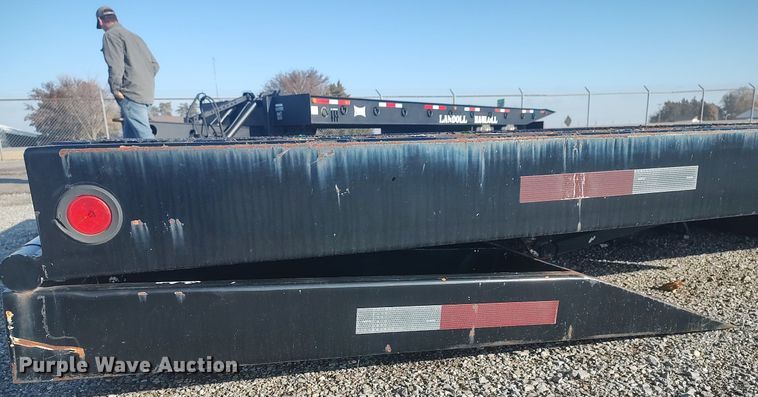 image for item MM9800 Xtreme Manufacturing  hydratail flatbed
