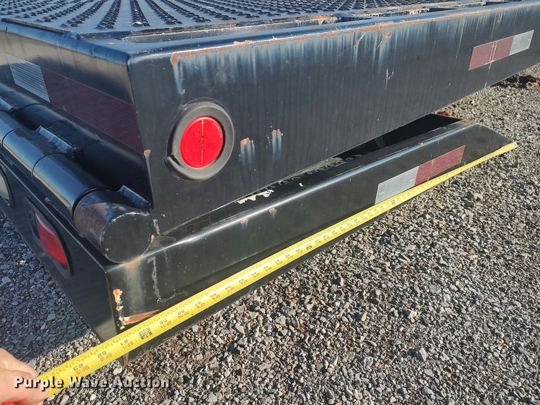 image for item MM9800 Xtreme Manufacturing  hydratail flatbed