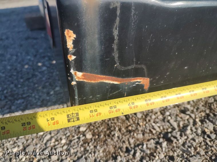 image for item MM9800 Xtreme Manufacturing  hydratail flatbed