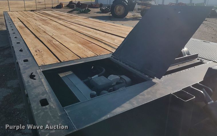 image for item MM9801 1996 Landoll 345  tilt deck equipment trailer