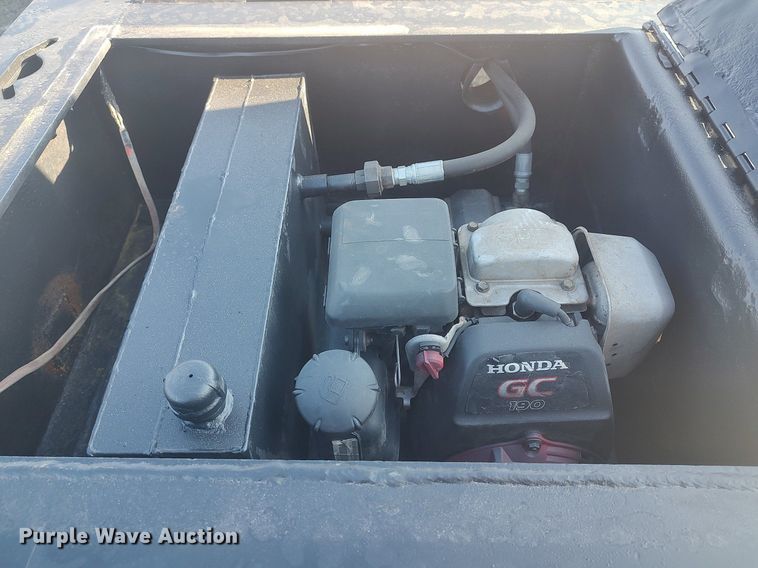 image for item MM9801 1996 Landoll 345  tilt deck equipment trailer