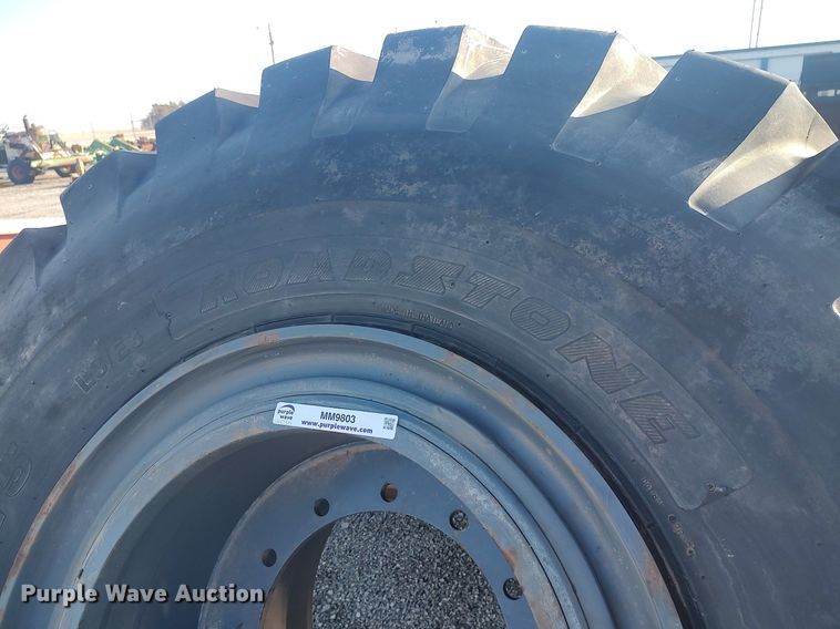 image for item MM9803 Roadstone DL-3  tire and wheel