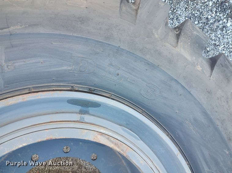 image for item MM9803 Roadstone DL-3  tire and wheel