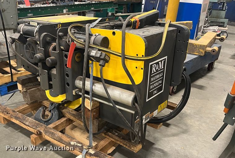 image for item MN9394 2006 R&M  cable hoist