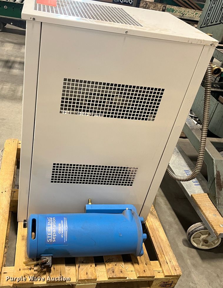 image for item MN9396 2018 Gardner Denver  air dyer