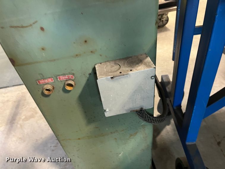 image for item MN9406 Peer FR-410  spot welder