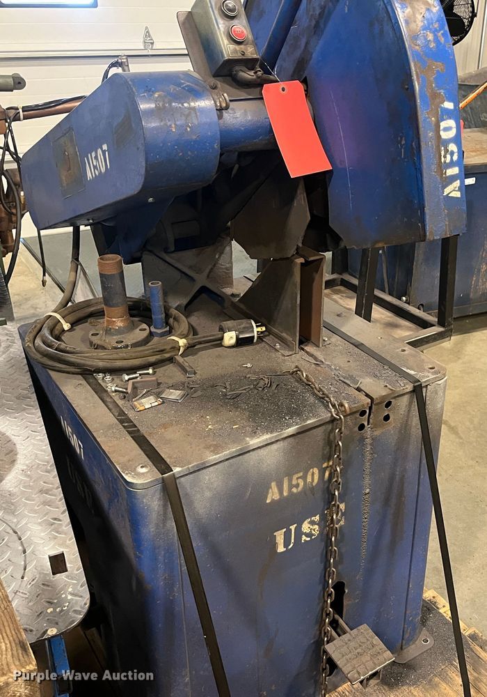 image for item MN9407 Beaver Pipe Tools  20" chop saw