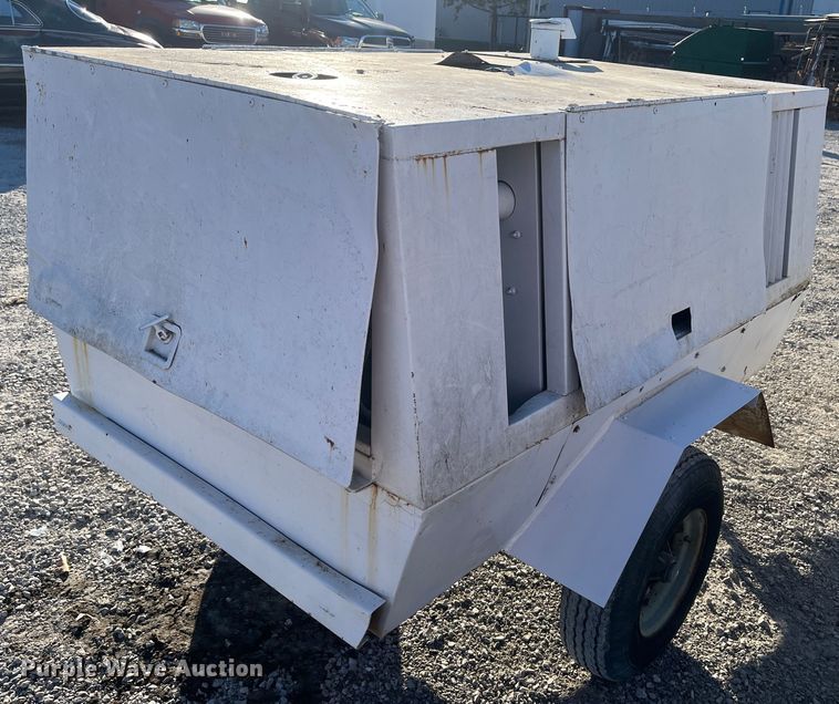 image for item MN9411 Sullair 185  air compressor