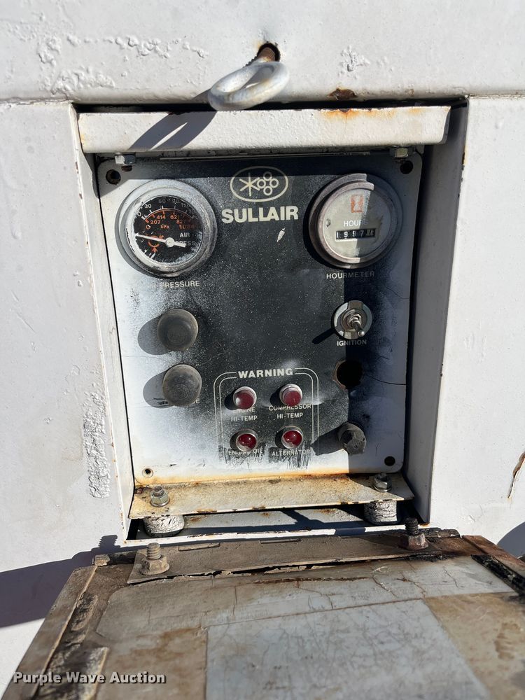 image for item MN9411 Sullair 185  air compressor