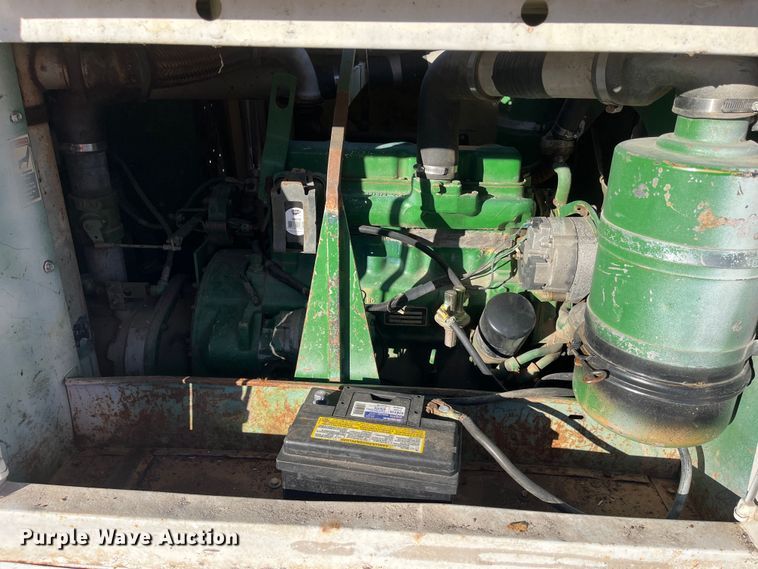 image for item MN9411 Sullair 185  air compressor