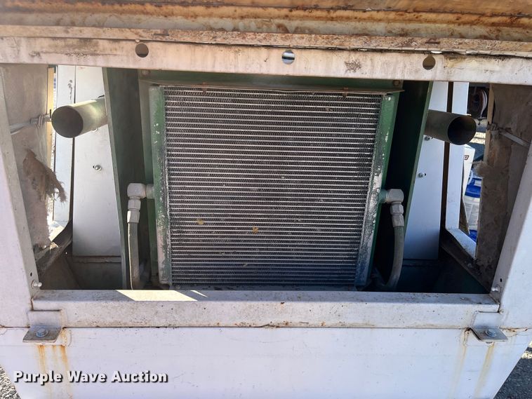 image for item MN9411 Sullair 185  air compressor