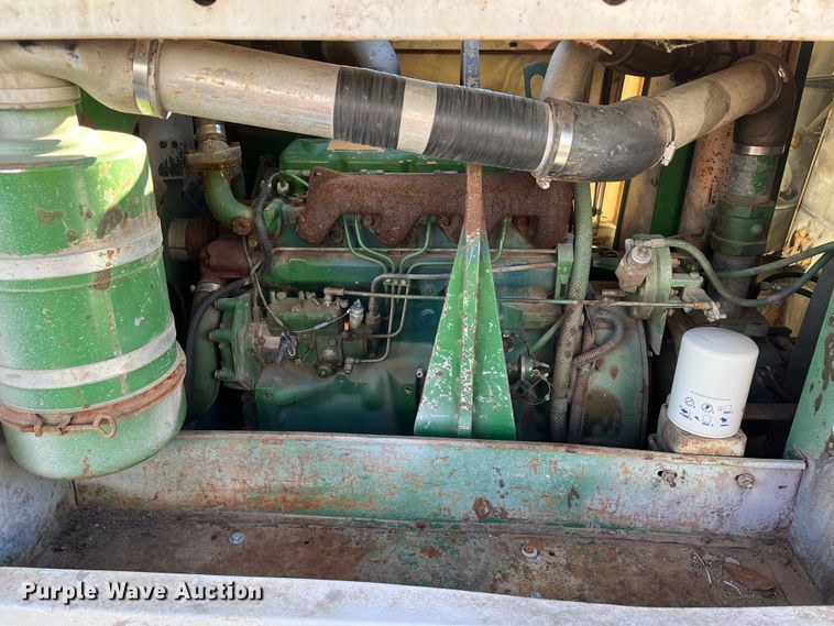 image for item MN9411 Sullair 185  air compressor