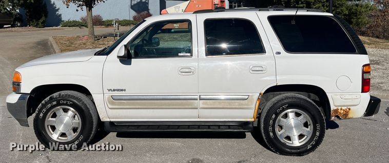 image for item MN9414 2001 GMC Yukon SLE  SUV