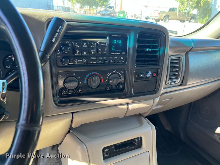 image for item MN9414 2001 GMC Yukon SLE  SUV