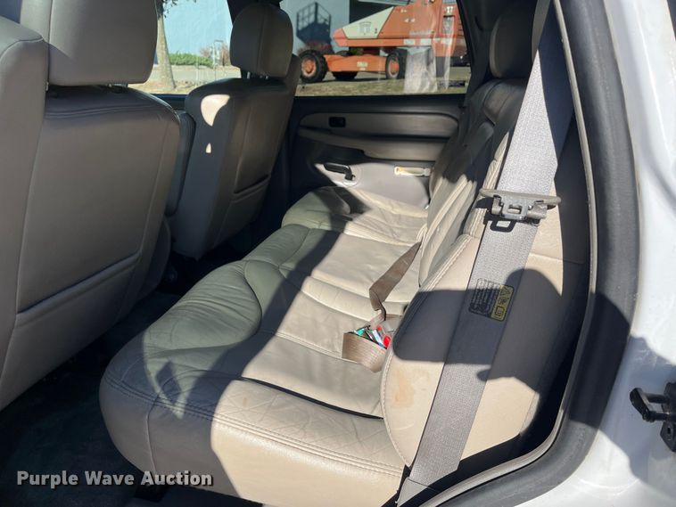 image for item MN9414 2001 GMC Yukon SLE  SUV