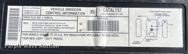 image for item MN9415 2000 GMC Sierra 1500  Ext. Cab pickup truck