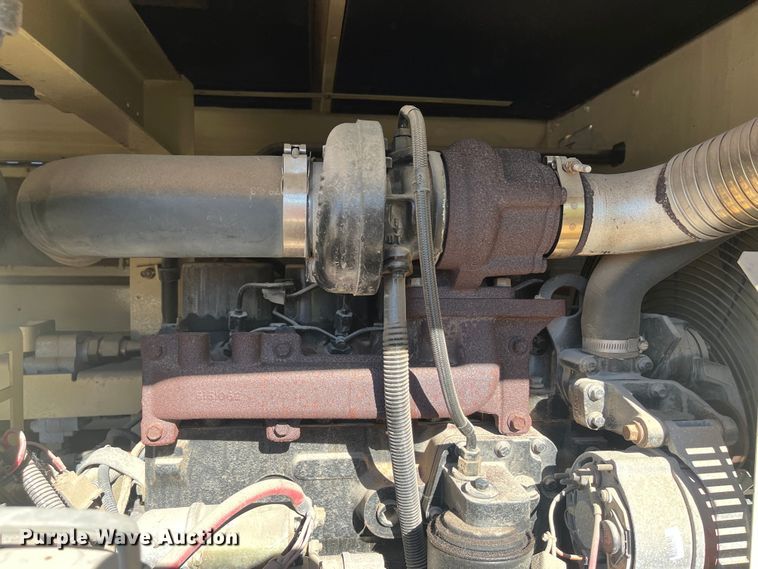 image for item MN9418 2000 Ingersoll Rand HP300WCU  air compressor