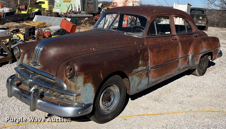 image for item MN9419 1949 Pontiac  sedan