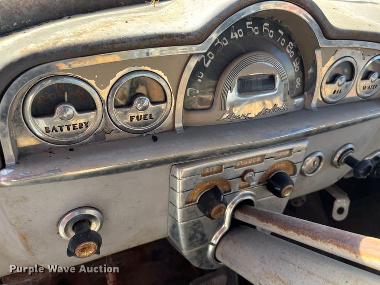 image for item MN9419 1949 Pontiac  sedan