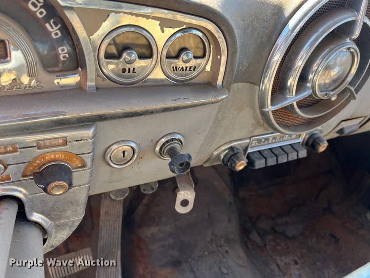 image for item MN9419 1949 Pontiac  sedan