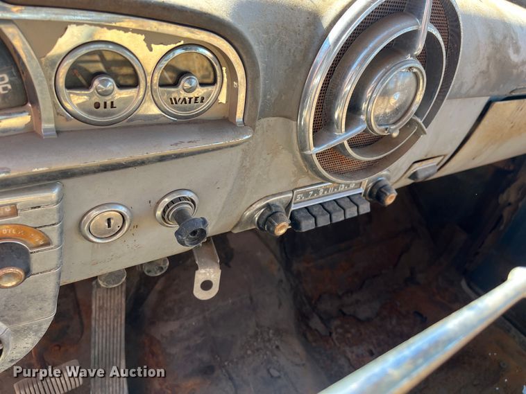 image for item MN9419 1949 Pontiac  sedan