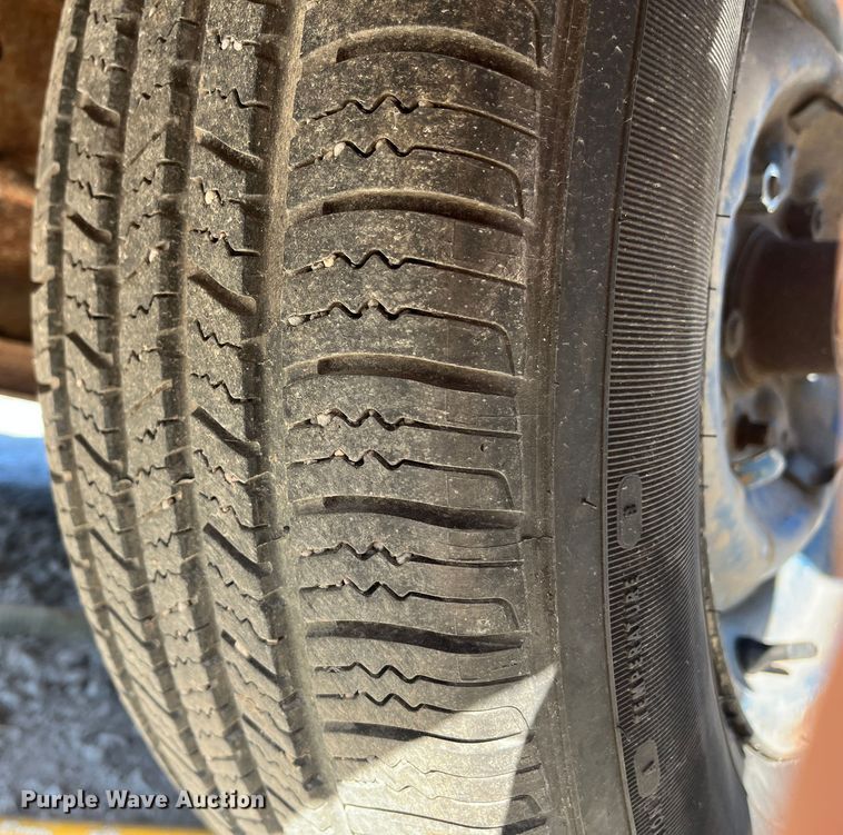 image for item MN9419 1949 Pontiac  sedan