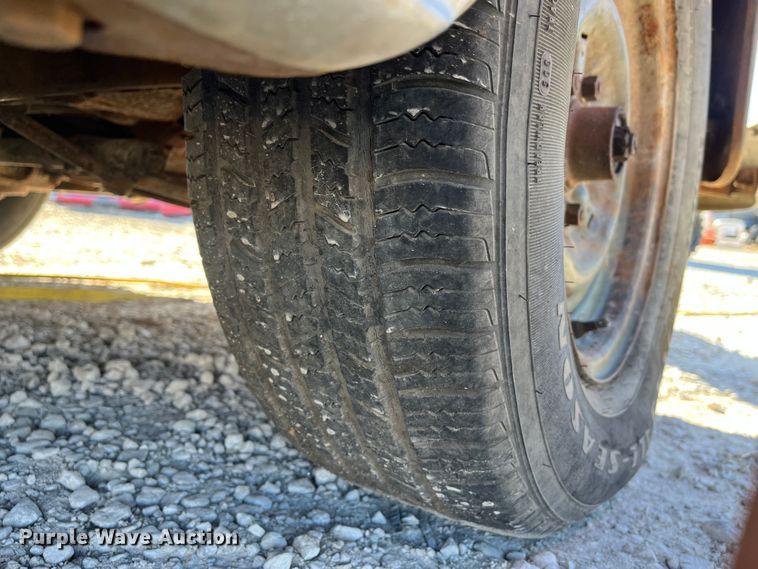 image for item MN9419 1949 Pontiac  sedan