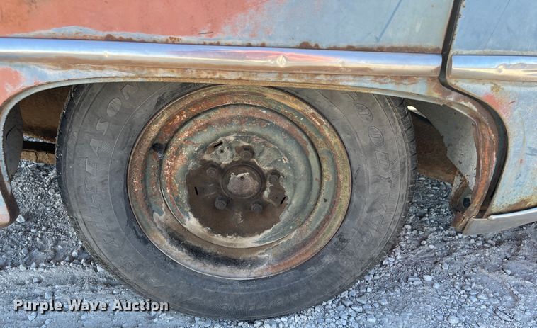 image for item MN9419 1949 Pontiac  sedan