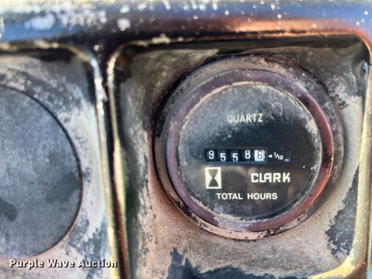 image for item MN9421 Clark GCX25  forklift