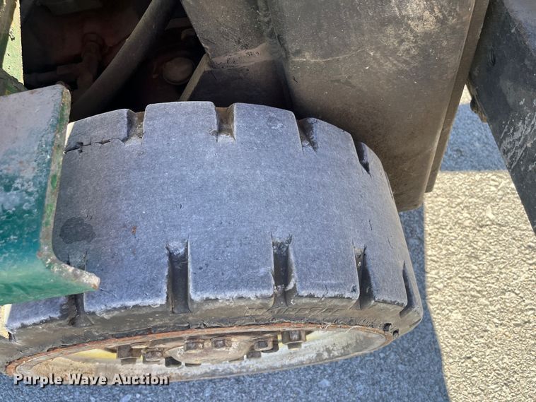 image for item MN9421 Clark GCX25  forklift