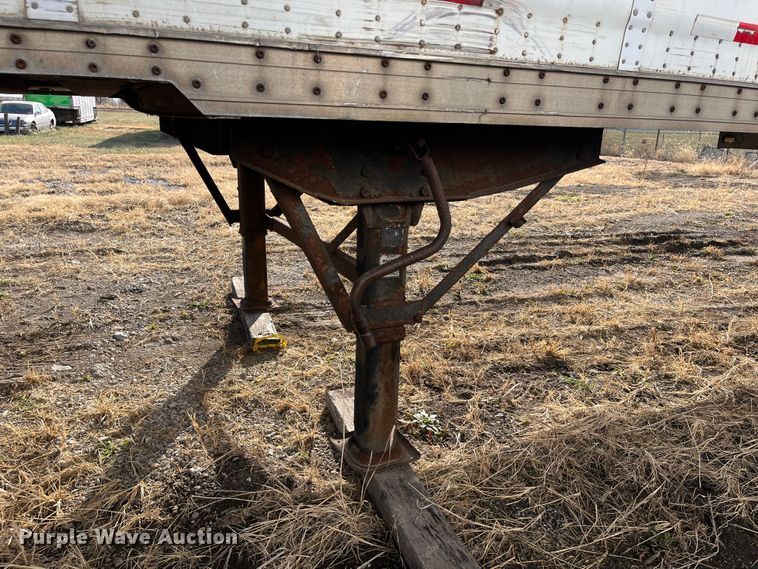 image for item MN9431 2002 Wabash  dry van trailer