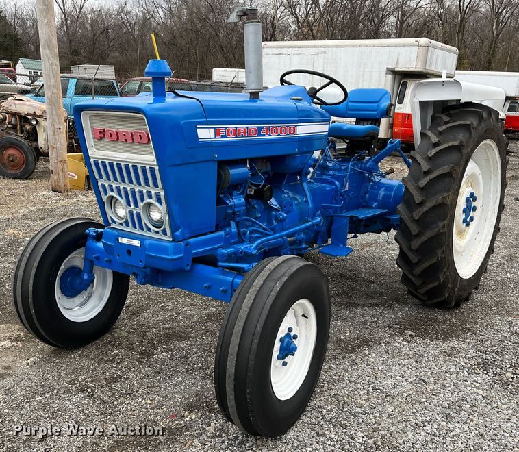 image for item MN9466 Ford 4000  tractor