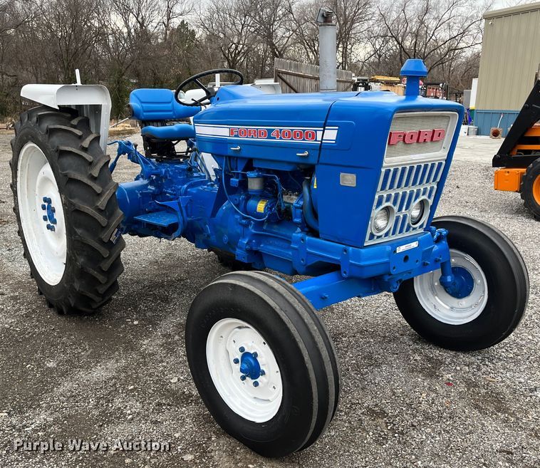 image for item MN9466 Ford 4000  tractor