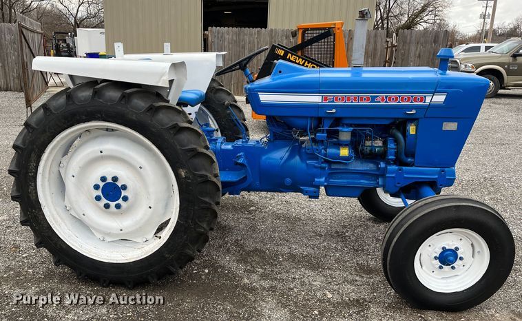 image for item MN9466 Ford 4000  tractor