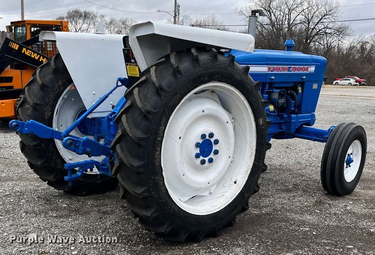 image for item MN9466 Ford 4000  tractor