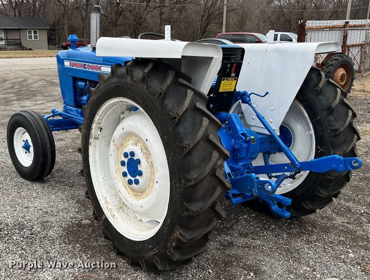 image for item MN9466 Ford 4000  tractor