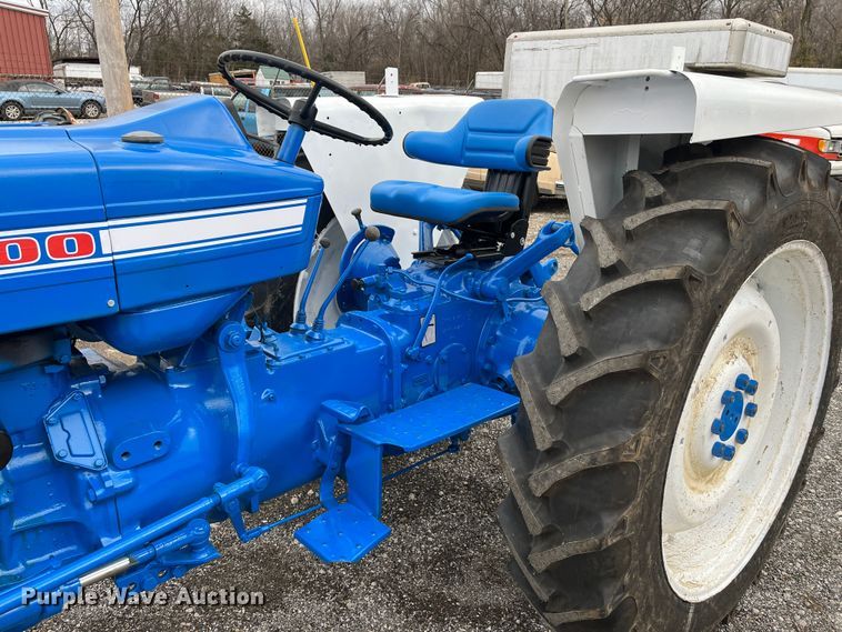 image for item MN9466 Ford 4000  tractor