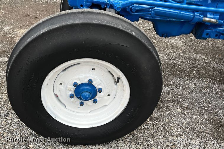 image for item MN9466 Ford 4000  tractor