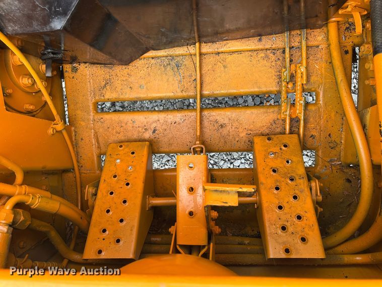 image for item MN9468 1993 New Holland L553  skid steer loader