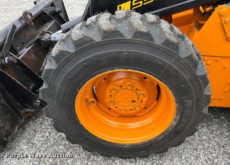 image for item MN9468 1993 New Holland L553  skid steer loader