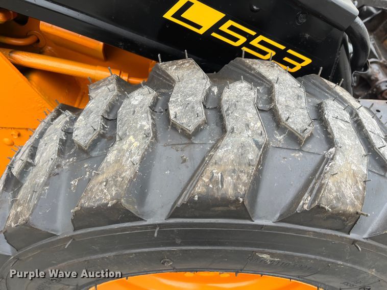 image for item MN9468 1993 New Holland L553  skid steer loader