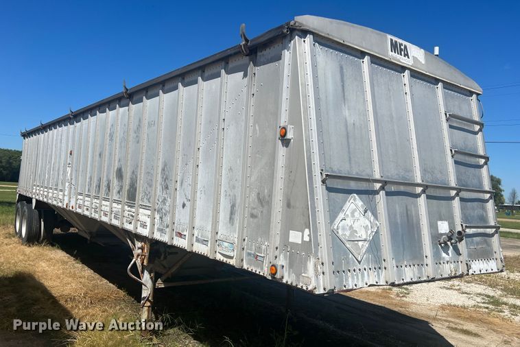 image for item MR9842 1988 Merritt  grain trailer