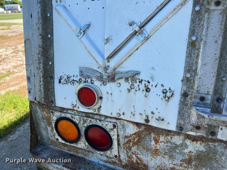 image for item MR9842 1988 Merritt  grain trailer