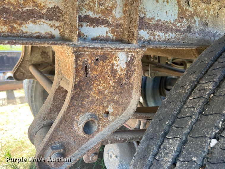 image for item MR9842 1988 Merritt  grain trailer