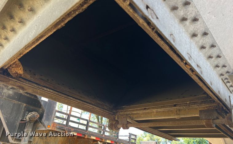 image for item MR9842 1988 Merritt  grain trailer