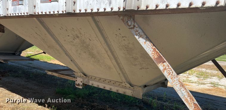 image for item MR9842 1988 Merritt  grain trailer