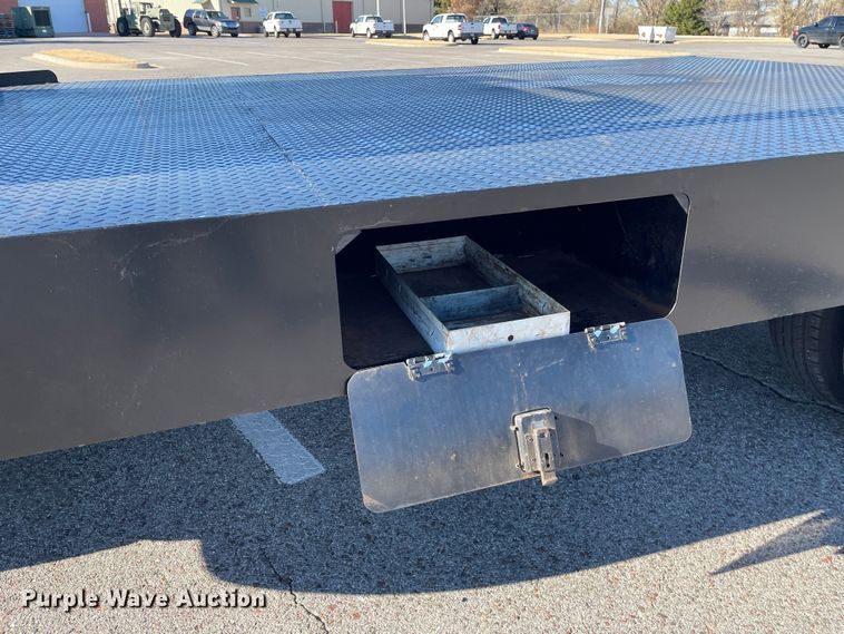 image for item MT9940 1933 GMC  flatbed truck