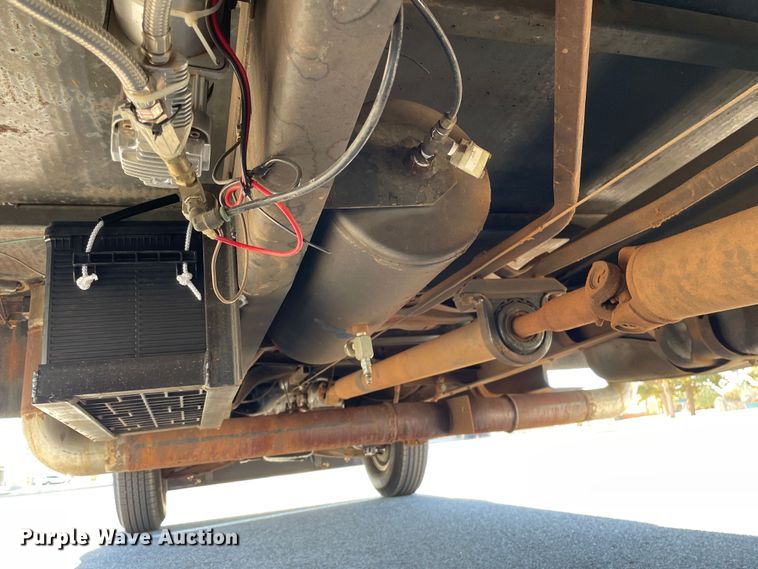 image for item MT9940 1933 GMC  flatbed truck