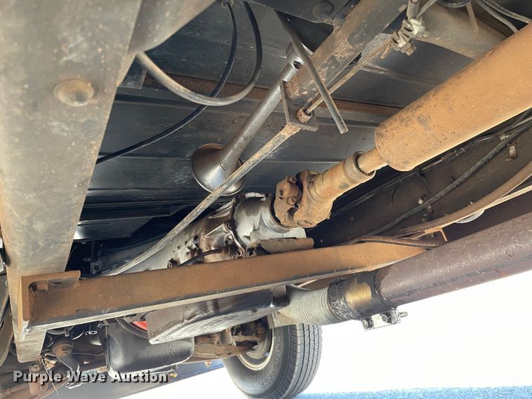 image for item MT9940 1933 GMC  flatbed truck